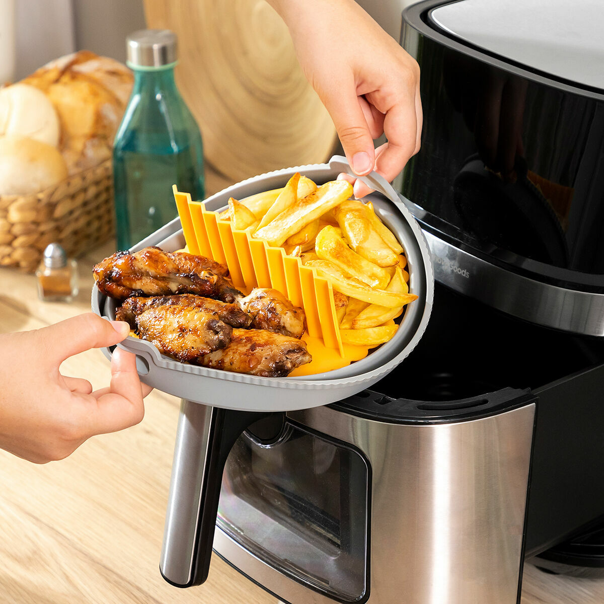 InnovaGoods Fliynner Faltbarer Airfryer-Silikonkorb mit Trenner – Ø 21,5 cm