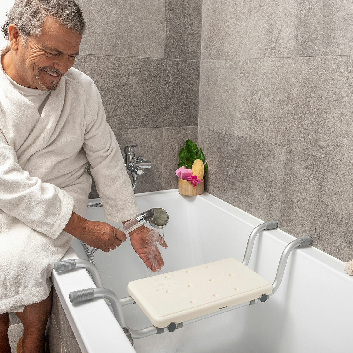 InnovaGoods Seburett 2-in-1-Badewannensitz mit Trittfunktion – bis 120 kg