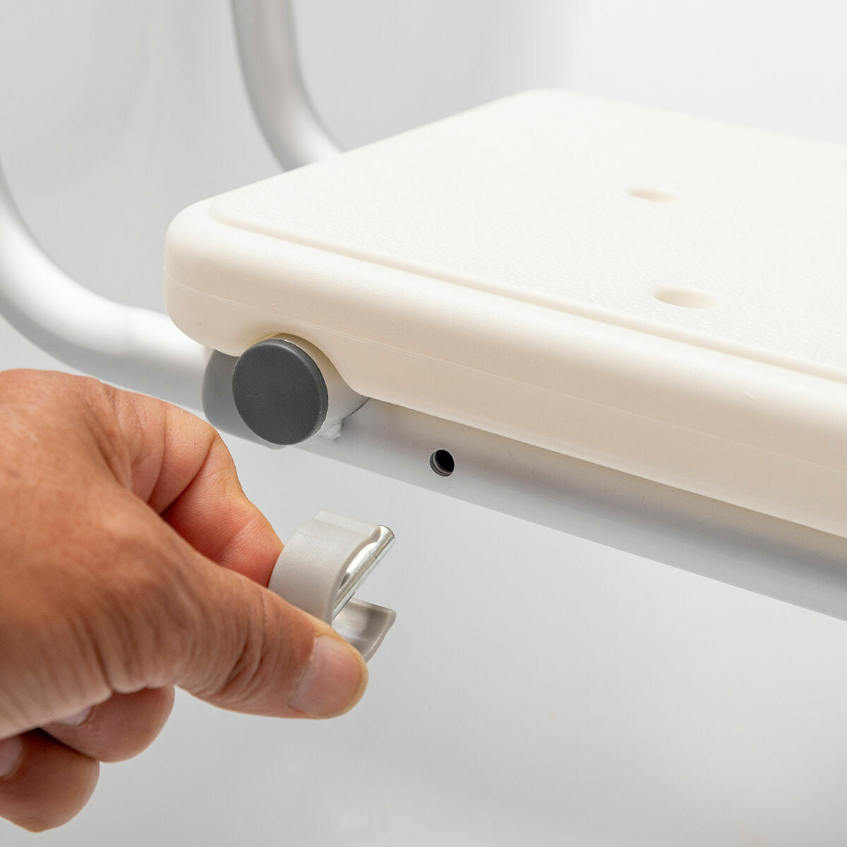 InnovaGoods Seburett 2-in-1-Badewannensitz mit Trittfunktion – bis 120 kg