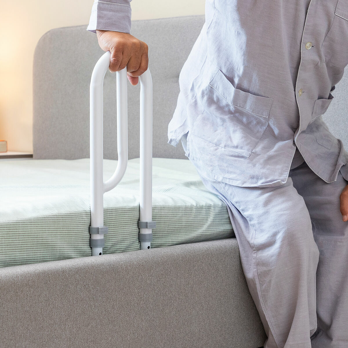 InnovaGoods Beddaid Bettaufstehhilfe – 5 Höhenstufen, bis 60 kg
