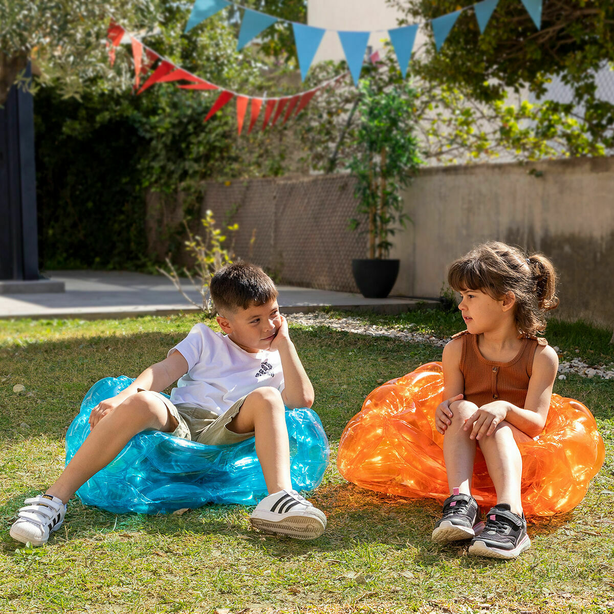 InnovaGoods Outdoor-Spielset – 2 Bumperbälle und 360°-Wassersprinkler