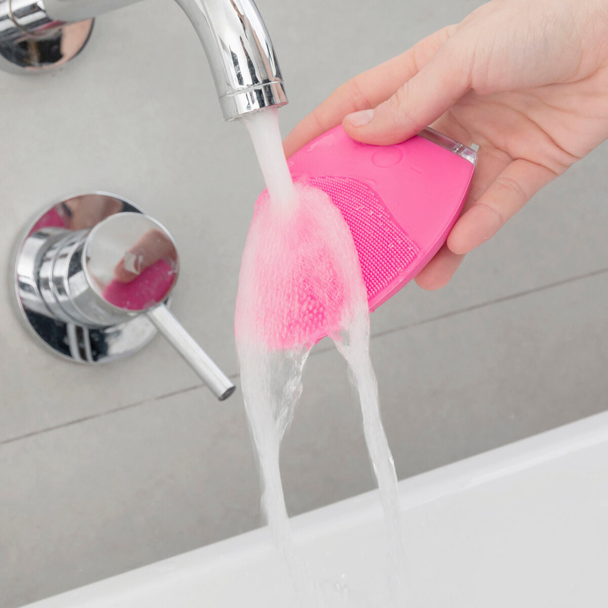 Wiederaufladbares Gesichtsreinigungs-Massagegerät InnovaGoods