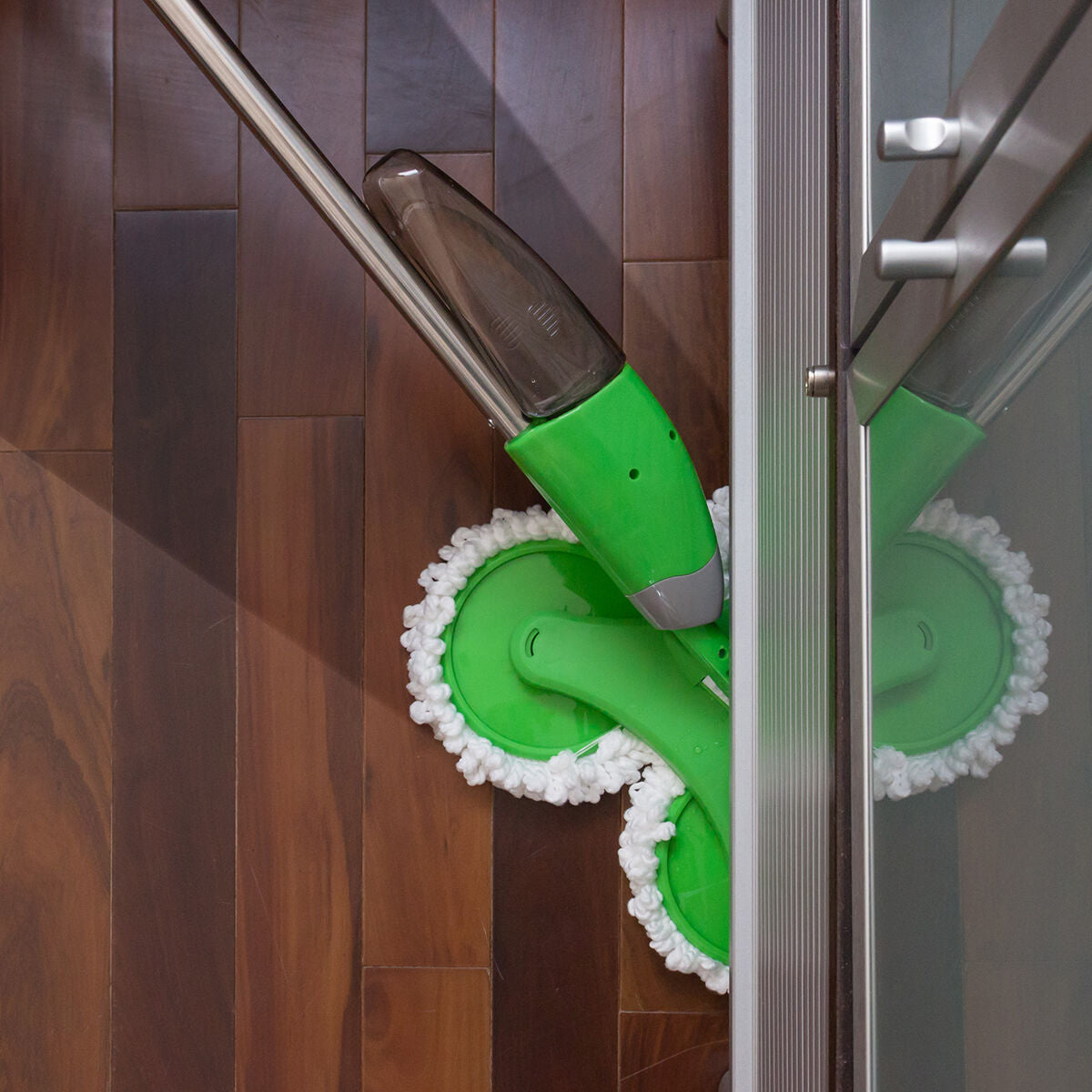 Dreiköpfiger Sprüh-Wischmopp Trimoppy InnovaGoods