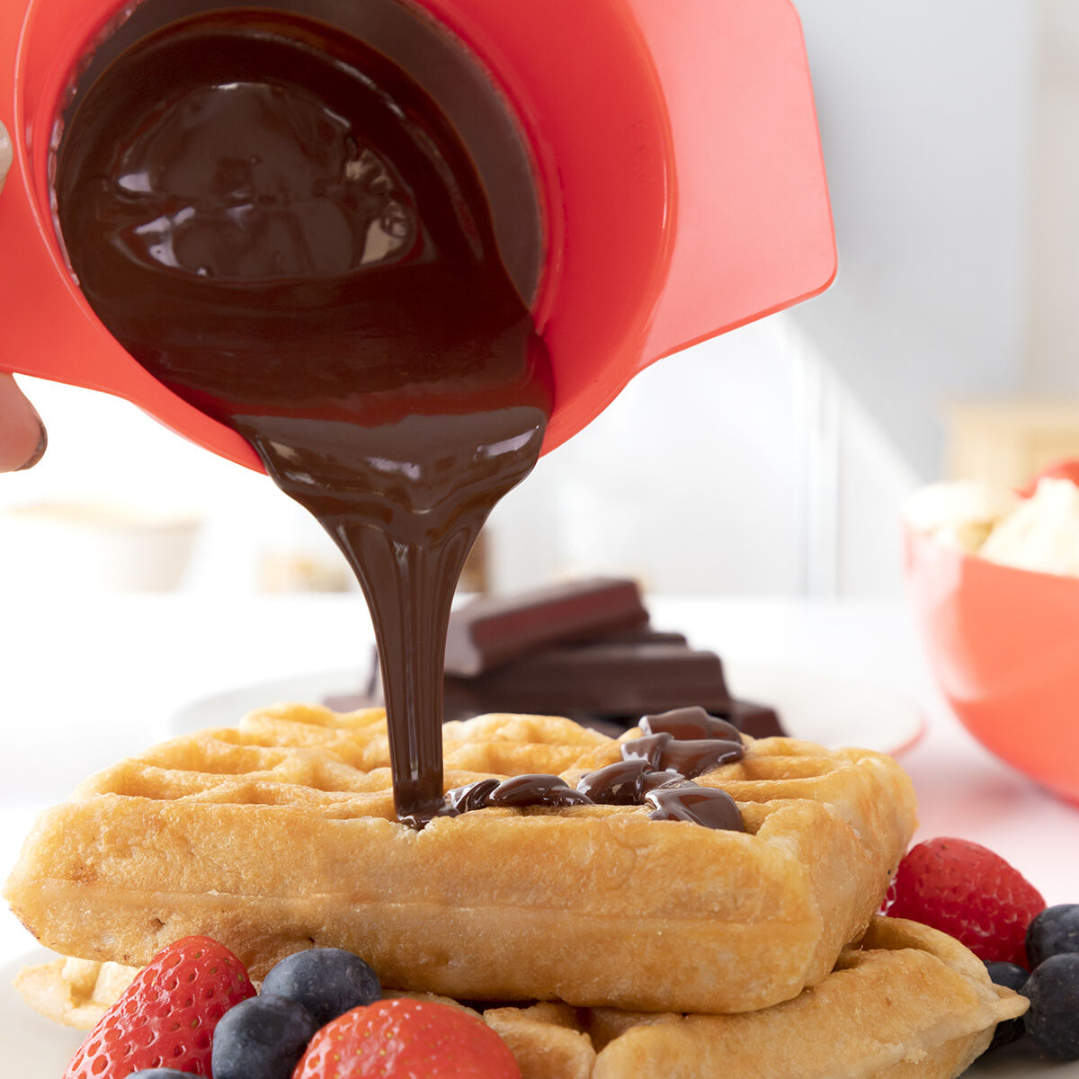 2-in-1 Gummibärchen- & Schokoladenfondue-Maschine Yupot InnovaGoods 40 W