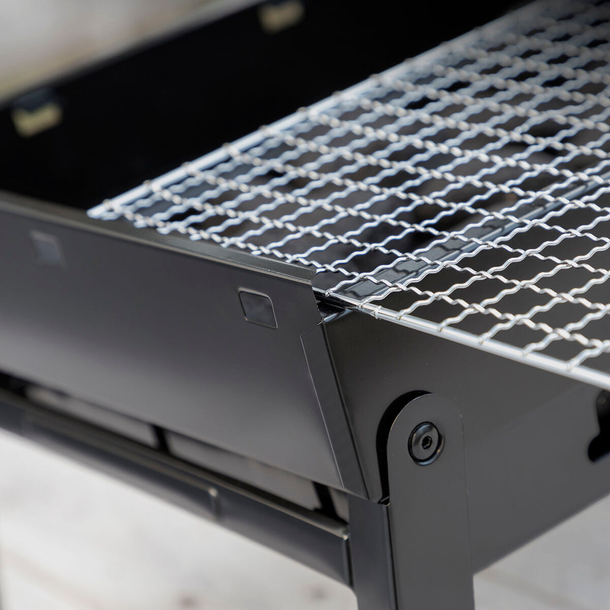InnovaGoods BearBQ Klappbarer Holzkohlegrill für 2 Personen