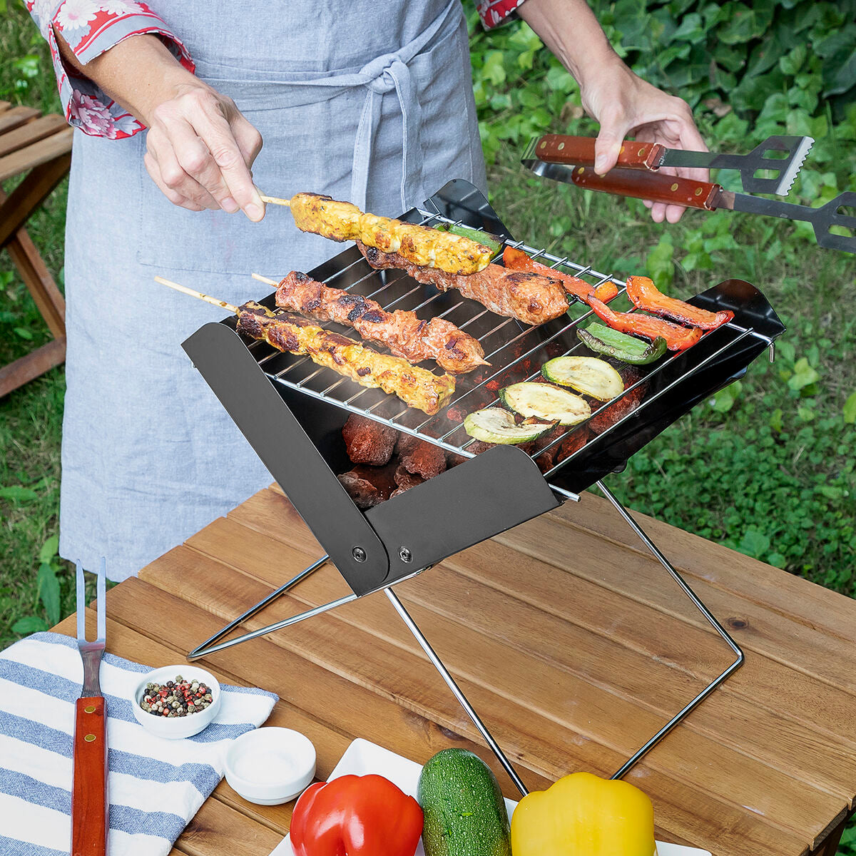 Mini-Klapptisch-Holzkohlegrill Foldecue InnovaGoods