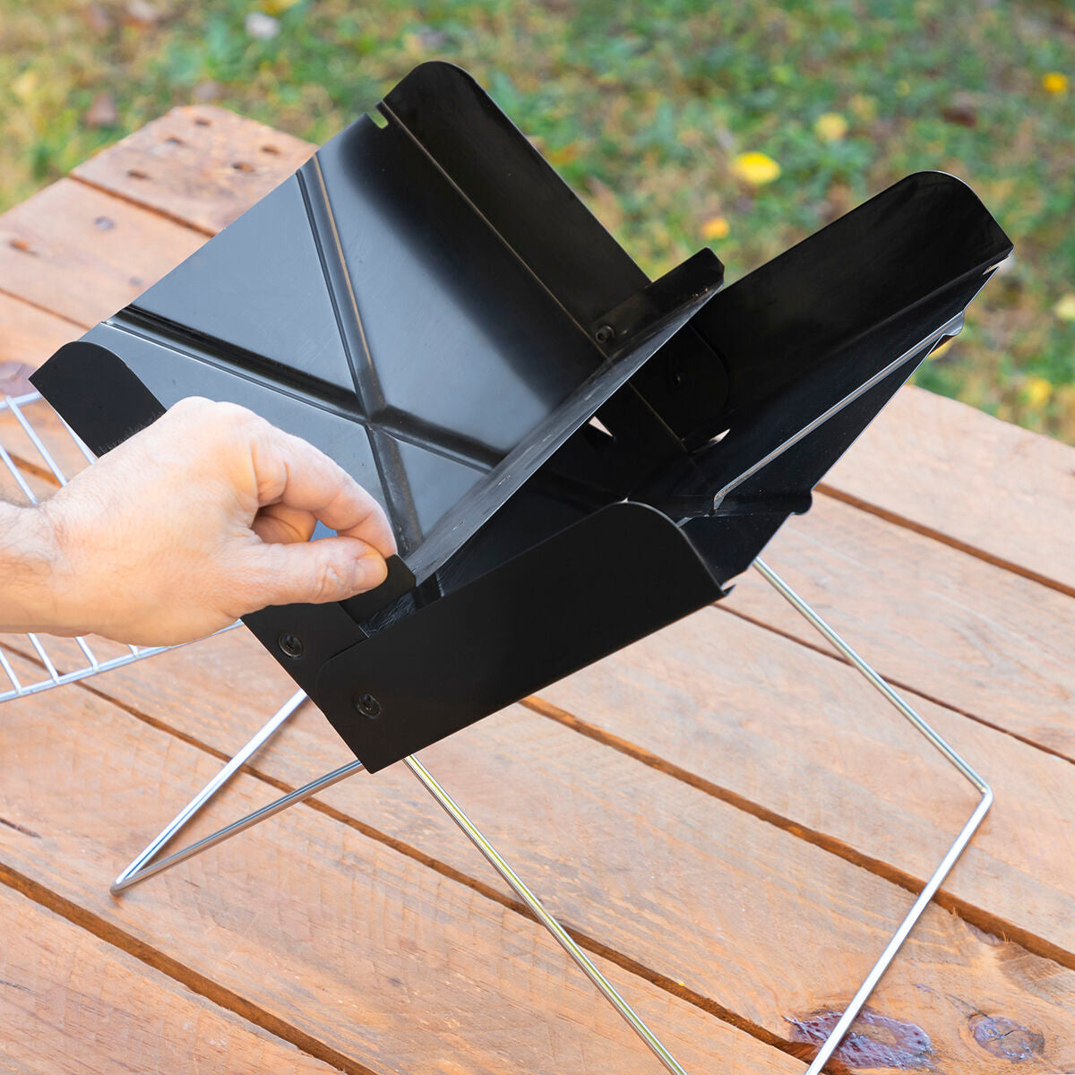 Mini-Klapptisch-Holzkohlegrill Foldecue InnovaGoods