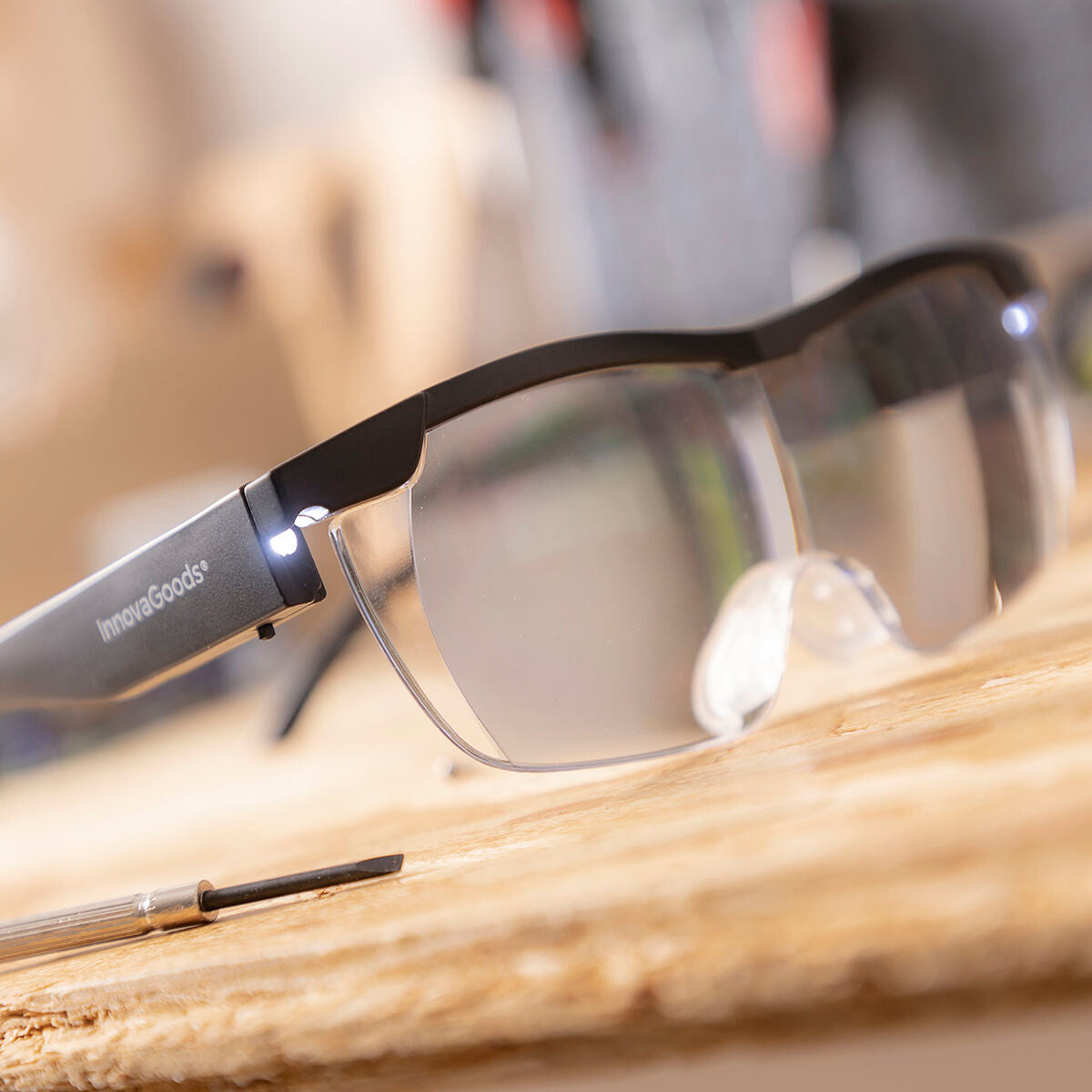 Vergrößerungsbrille mit LED Glassoint InnovaGoods