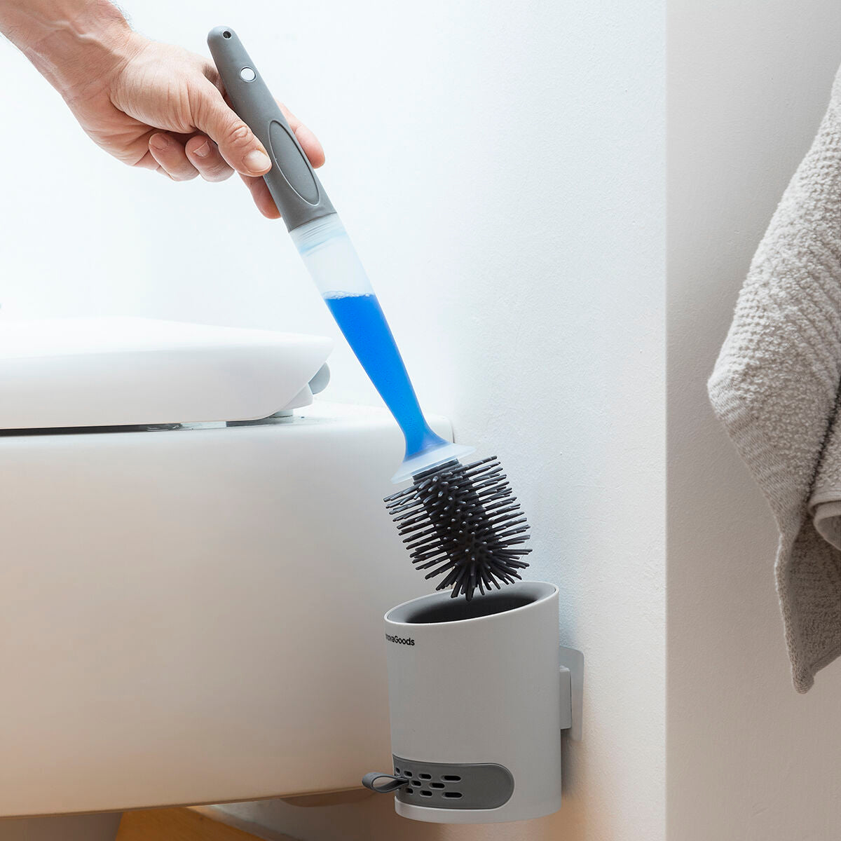 WC-Bürste mit Reinigungsmittelspender Bruilet InnovaGoods