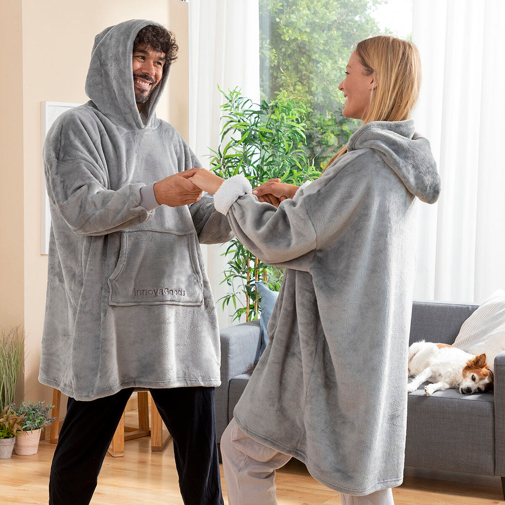 InnovaGoods Swug Oversize-Kuscheldecke mit Ärmeln, Kapuze & Fleecefutter