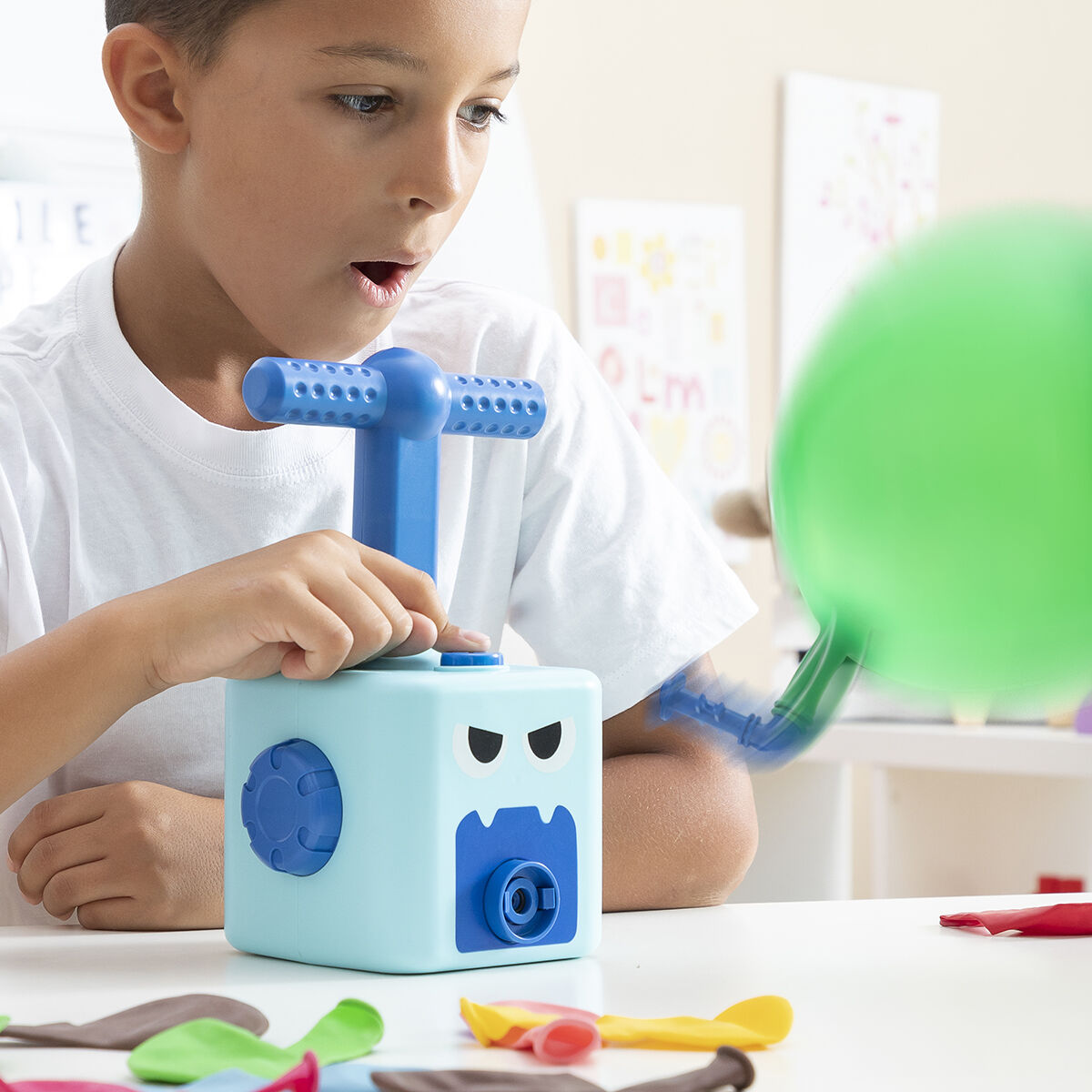2-in-1 Auto- und Ballonwerfer-Spielzeug Coyloon InnovaGoods