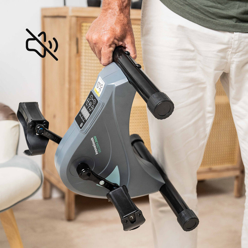 InnovaGoods Velora 3000 Elektrischer Pedaltrainer mit Matte und Fernbedienung