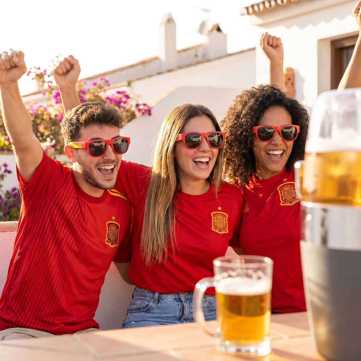 InnovaGoods Freer Getränkespender 4 L mit 2 Sunfold-Sonnenbrillen Spain Rot